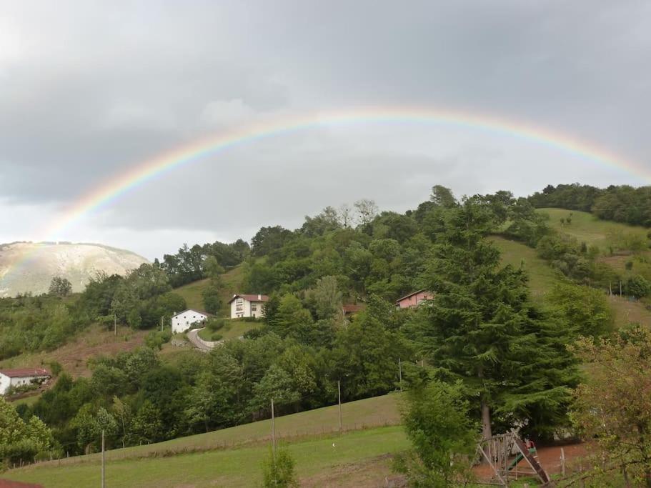 Utsusabar Baserria Inza Esterno foto